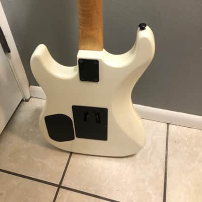 Kramer Pacer Reissue Electric Guitar w/Floyd Rose Tremolo System 1980s image 7