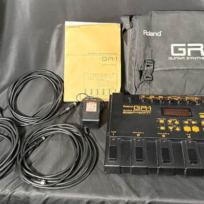 Roland GR-1 Expanded Guitar Synthesizer w/ bag, power supply, manual and 3 GK Cables