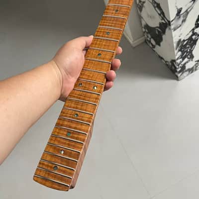 3a st headstock stainless steel 22 frets Roasted flame Maple guitar neck 25.5inch hole 10mm gloss image 1