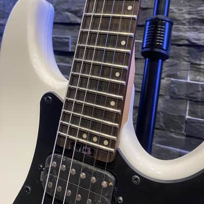 Schecter - Sun Valley - Super Shredder FR - Gloss White image 4