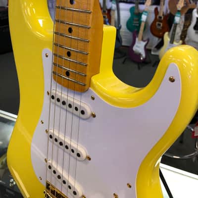 Fender Custom Shop Limited Edition 1954 Hardtail Stratocaster® DLX Closet Classic, 1-Piece Quartersawn Maple Neck Fingerboard - Faded Aged Canary Yellow image 9