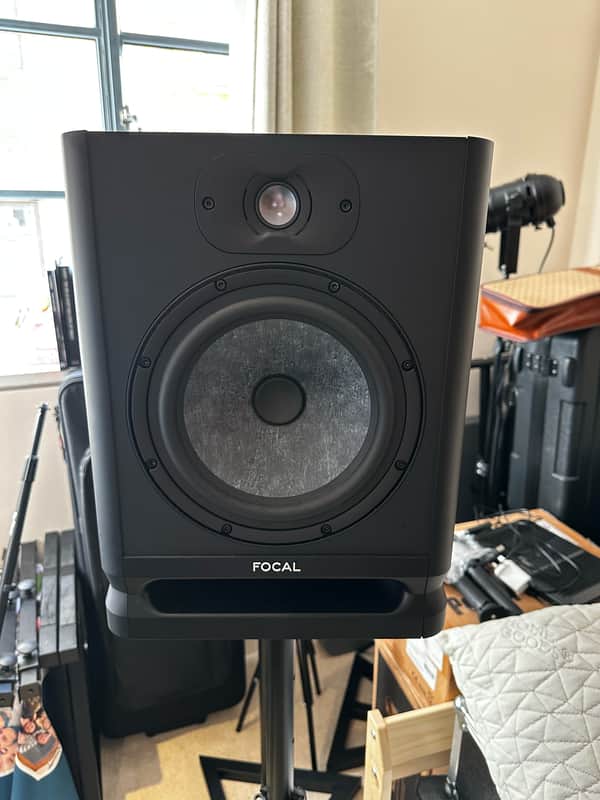 Focal Alpha 80 Evo Powered Studio Monitor (Pair) 2021 - Present - Black image 1