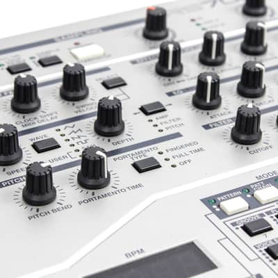 Yamaha RS 7000 Workstation/Sampler image 3