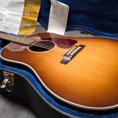 Gibson J-45 Custom 1 of 40 Quilt Bubinga USA Custom Shop J45 Quilted Figured Limited Edition Honeyburst Acoustic Guitar LR Baggs image 6