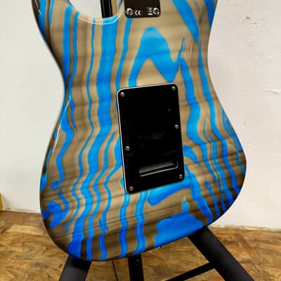 ‘13 Fender FSR Standard Stratocaster® HSS Swirl image 10