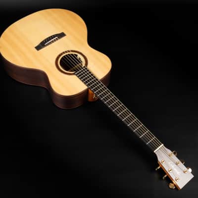 2012 Lakewood Deluxe Series J-32 Baritone - Natural High Gloss | German Custom Jumbo Baritone Acoustic Guitar 48mm Nut Width L.R. Baggs Anthem Pickup | CoA OHSC image 8