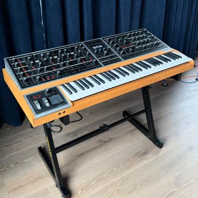 Moog One 16-Voice 61-Key Polyphonic Analog Synthesizer 2018 - Present - Black/Ash