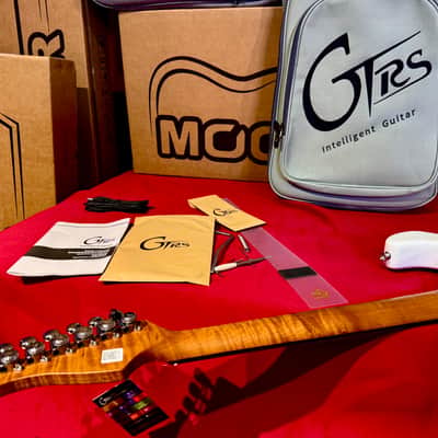 Mooer GTRS P800 ( Inteligent Guitar) WHITE 2025 image 18