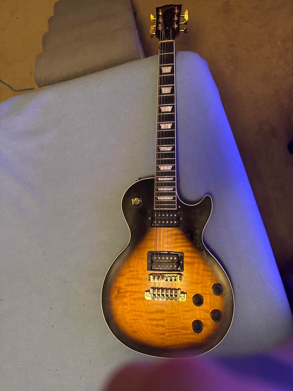Gibson Les Paul Signature Player Plus 2018 - Satin Vintage Sunburst