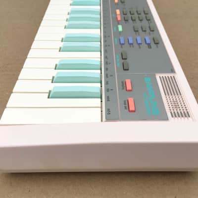Casio SK-1 32-Key Sampling Keyboard 1986 - Pink image 4