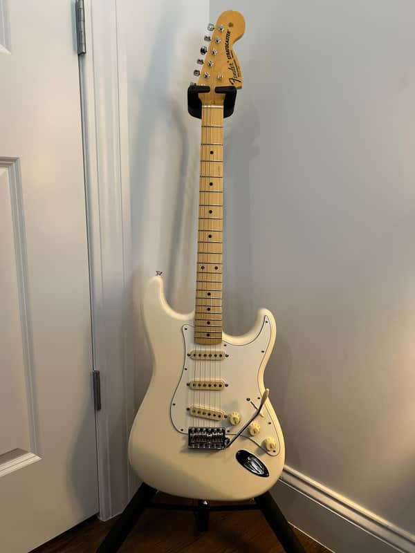 Fender JV Modified Stratocaster