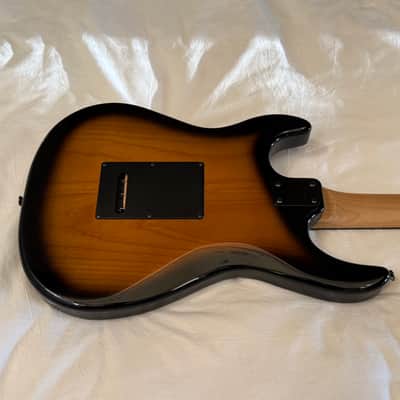 Carvin Bolt SSS Tremolo - Custom Shop Strat Killer - Made in USA - Two Color Sunburst - Free Pro Setup image 8