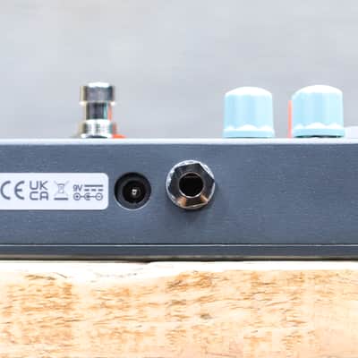 MXR MB301 Bass Synth Sub-Octave, Envelope and Lush Modulation Bass Effect Pedal image 6