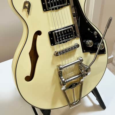 Duesenberg Fullerton TV - Vintage White image 7