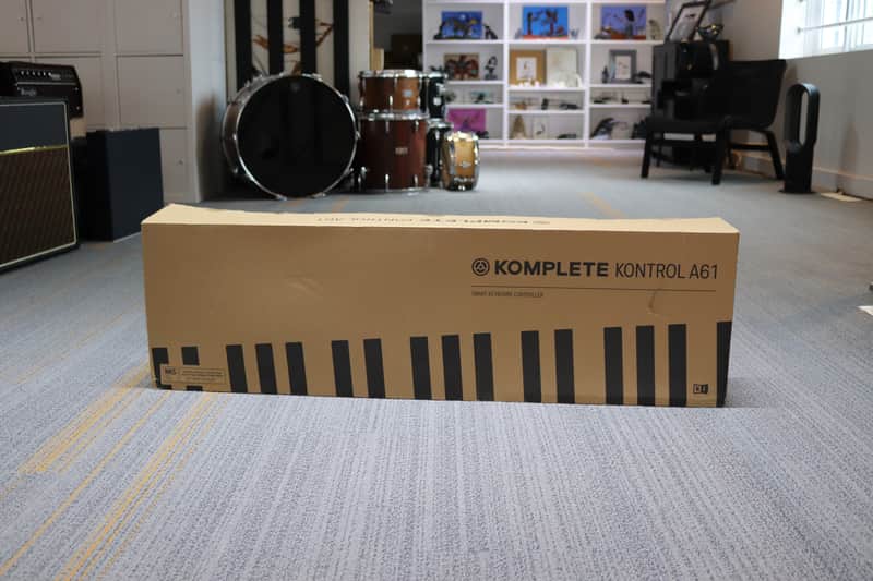 Native Instruments KOMPLETE KONTROL A61 - 61-Key Controller Keyboard image 1