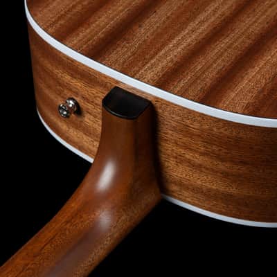 Seagull Model # 048090 Maritime SWS Natural Dreadnought Acoustic Electric Guitar NEW image 4