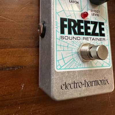 Electro-Harmonix Freeze Nano Sound Retainer Sustain Pedal 2010 - Present - Blue / Gray image 3