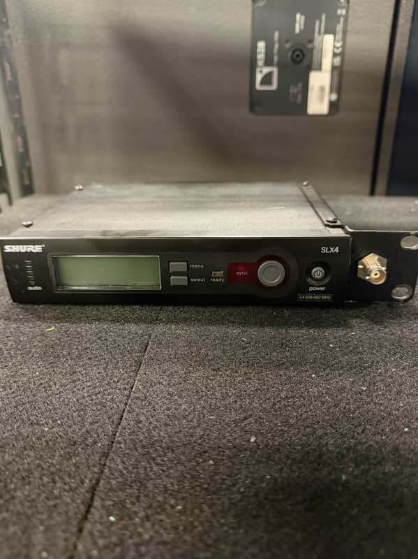 Shure SLX4-L4 Diversity Wireless Receiver image 1
