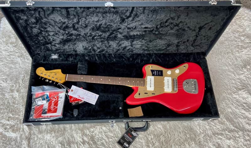 Fender  Vintera II Road Worn '50s Jazzmaster, Rosewood Fingerboard, Fiesta Red