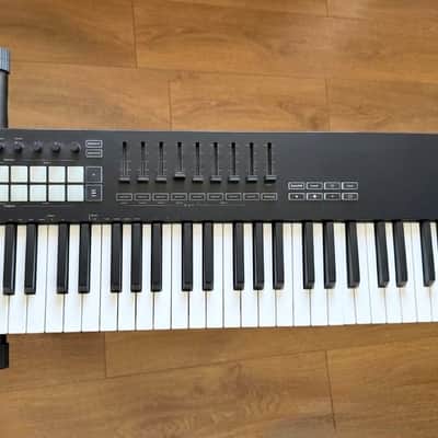 Novation Launchkey 61 MKI MIDI Keyboard Controller - Mint Condition