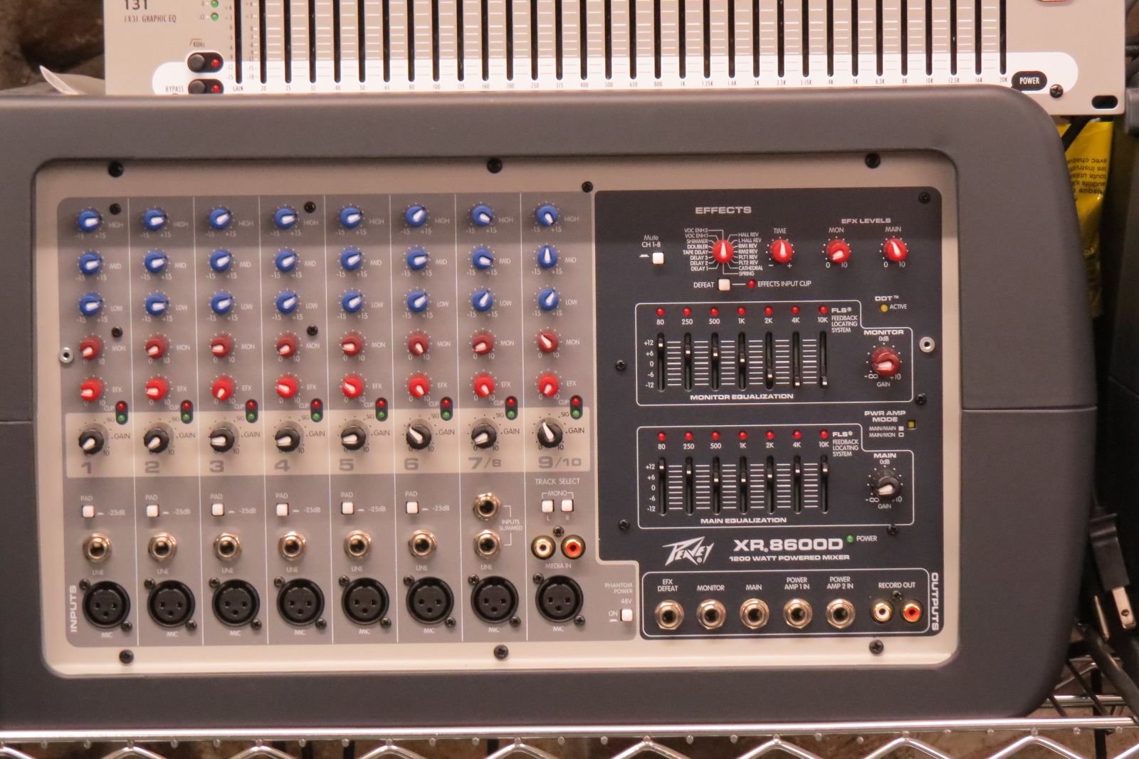 Peavey XR8600 8-Channel Powered Mixer | Reverb