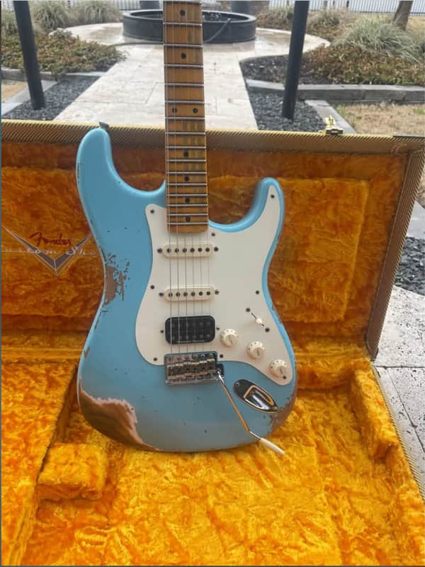 2022 Fender Custom Shop 1957 Stratocaster Heavy Relic Daphne Blue image 1