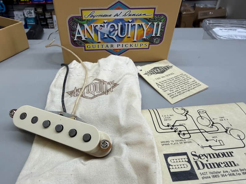 Seymour Duncan Antiquity II Surfer Strat RWRP Middle Pickup With Box  - Vintage Cream image 1