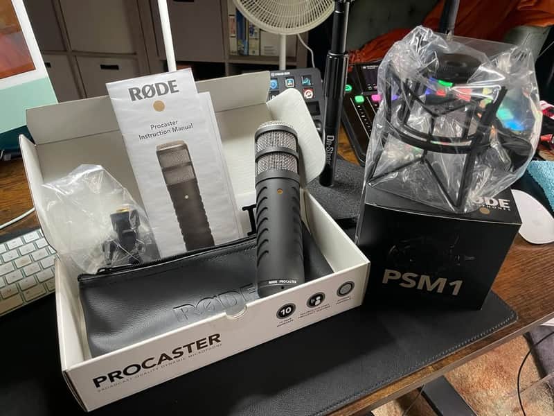 Immagine RODE Procaster Cardioid Dynamic Broadcast Microphones (pair) - 1