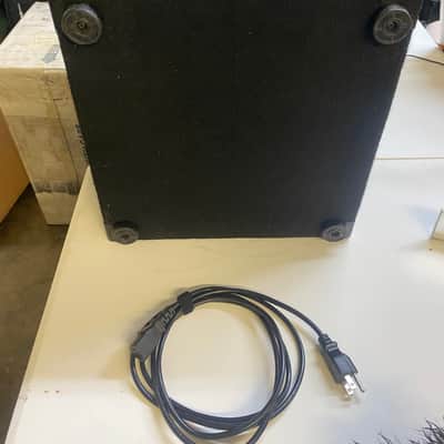 Powered 1x10" Compact 250w Subwoofer Speaker Cab image 5