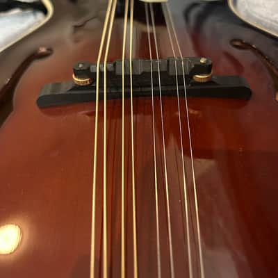 Kentucky KM-855 F Style Bluegrass Mandolin 2012 Deluxe Case Lovely Floral Shell Inlay Head and Neck image 5