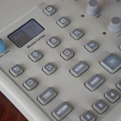 Elektron Model:Cycles Groovebox 2020 - Gray image 4