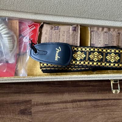2024 Fender Eric Johnson Rosewood Stratocaster Tropical Turquoise image 11