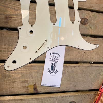 General Vintage Tone  Stratocaster 1962 pickguard 3 ply Aged guard vintage WH 1962 White image 1