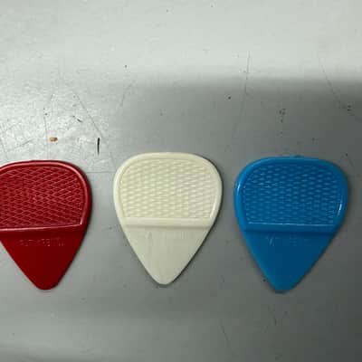 Martin 3 Guitar Picks 70s L M H image 4