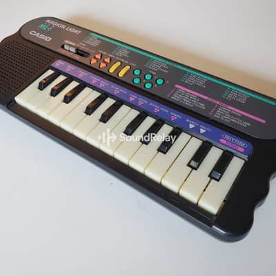 Casio ML-1 Magical Light – Mini Keyboard with Illuminated Keys – Excellent condition – Tested image 6