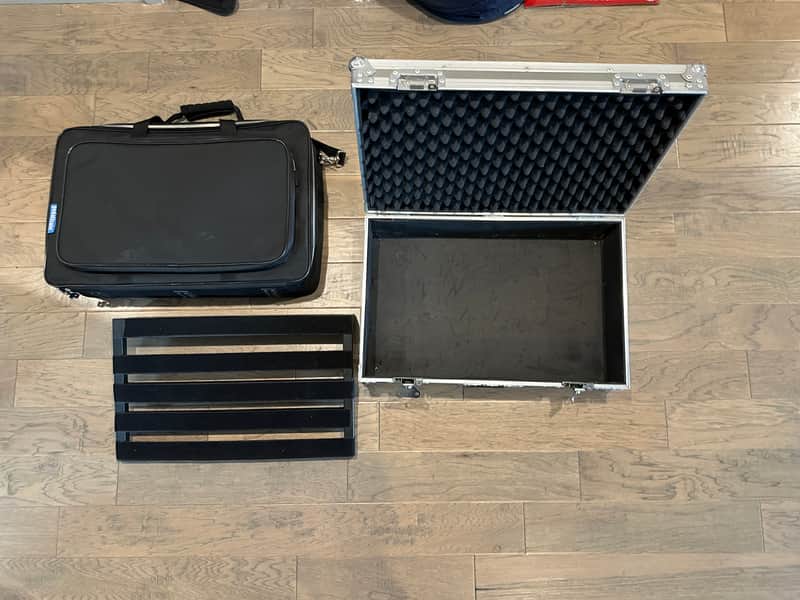 Pedaltrain Novo 24 with Tour Case