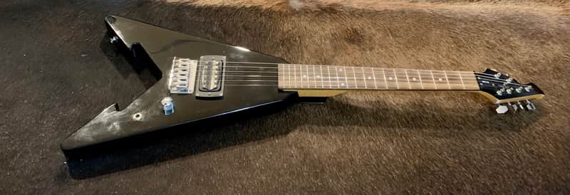 First Act Flying V Roadie Vee Wee Mini Black | Reverb