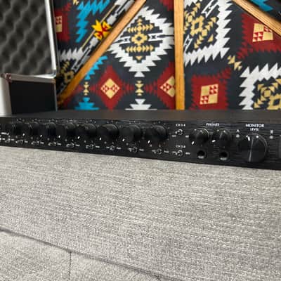 8 Channel Interface Slate VRS8 + ML-1 Condenser Mic image 2