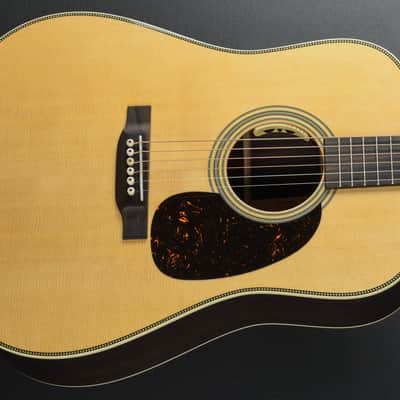 Martin New for 2025 HD-28E w/LR Baggs Anthem - Gloss Natural image 1