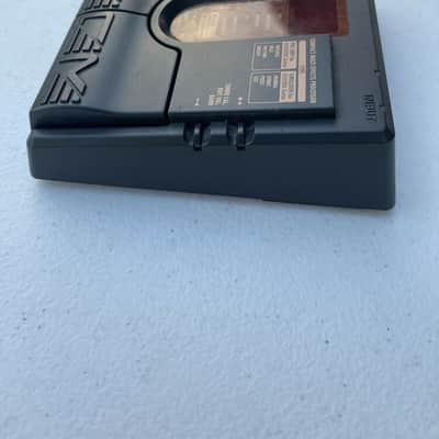 Zoom 504 Acoustic Compact Multi Effects Processor Vintage Guitar Effect Pedal image 4