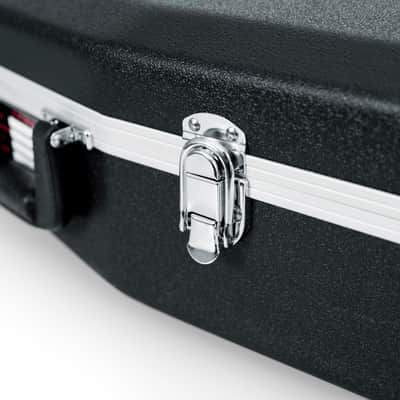 Mint Gator Deluxe Molded Case for 12-string Dreadnaught Guitar image 8