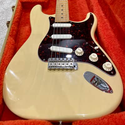 Fender Buddy Guy Signature Lace Sensor Equipped Stratocaster - Early 1997 Honey Blonde image 1