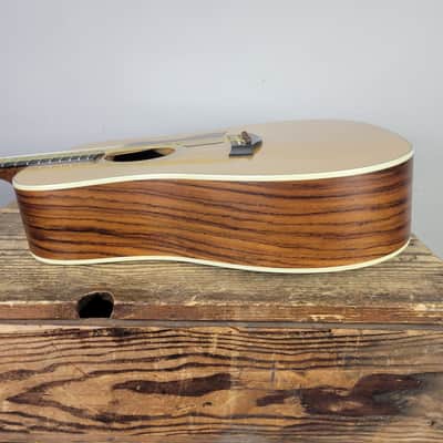 2012 Taylor 210e - Natural image 7