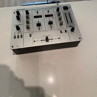 Pioneer DJM 300 1999 - Silver image 8
