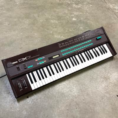 Yamaha DX7 Programmable Algorithm Synthesizer 1983 - 1987 - Black