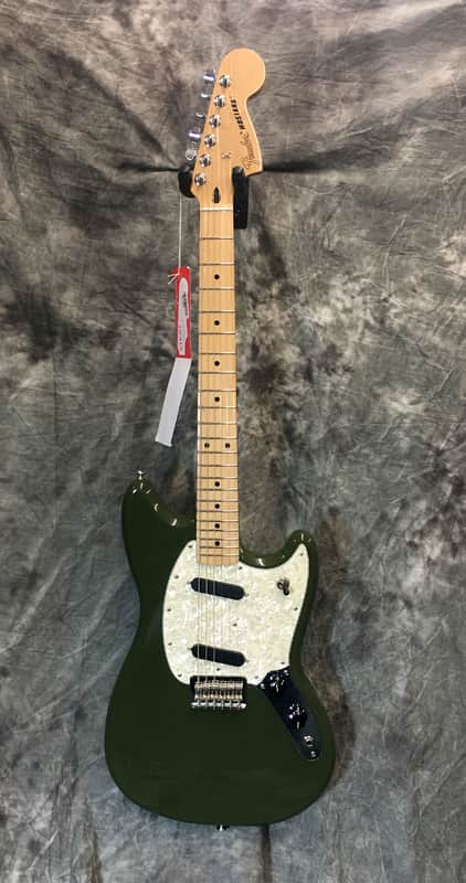 Fender Offset Series Mustang 2016 Olive Green | Reverb