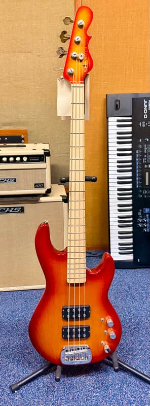 G&L USA L-2000 BASS 本体 ハードケース付 USED G&L L-2000 Bass Guitar | Reverb