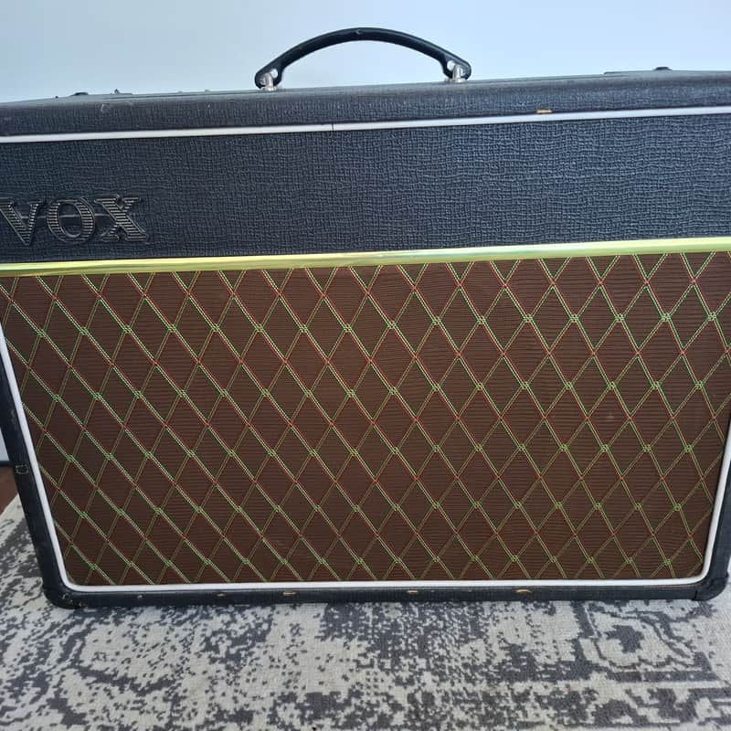 1996 – 2004 Vox AC15TB 15-Watt 1×12″ Guitar Combo Black