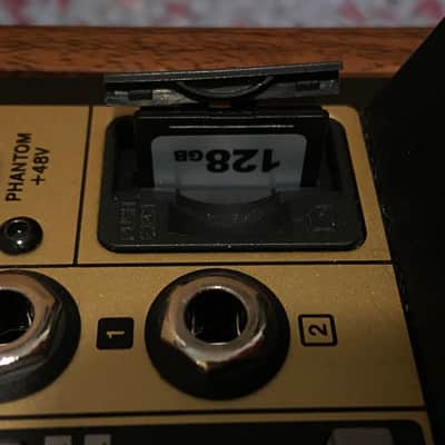TASCAM Model 12 + Deck Saver + Flight Case + 128gb memorycard image 3
