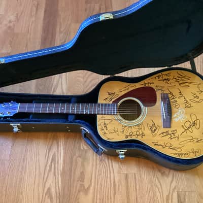 Signed Yamaha FG 200 -T Emmanuel, S Landreth, A Lee & 20 More image 6
